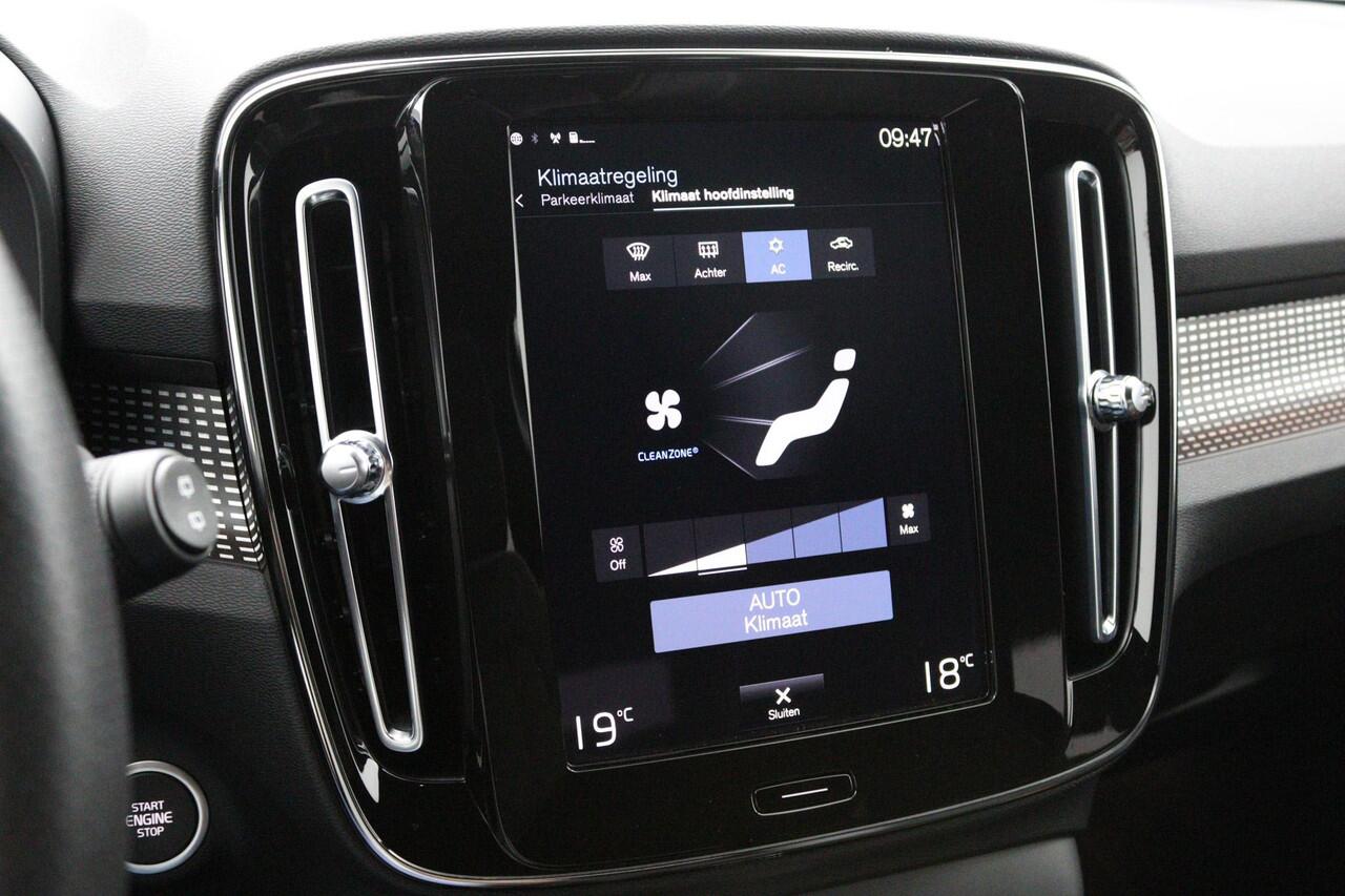 Volvo XC40 1.5 T2 R-Design Parkeer sensoren | Dodehoek | Dealer onderhouden | Parkeercamera | Elektrische kofferklep