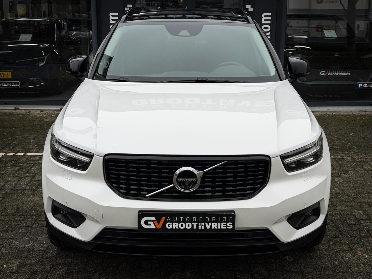 Volvo XC40 1.5 T5 Recharge R-Design Expression Panorama|360 camera|Trekhaak|Winterpack