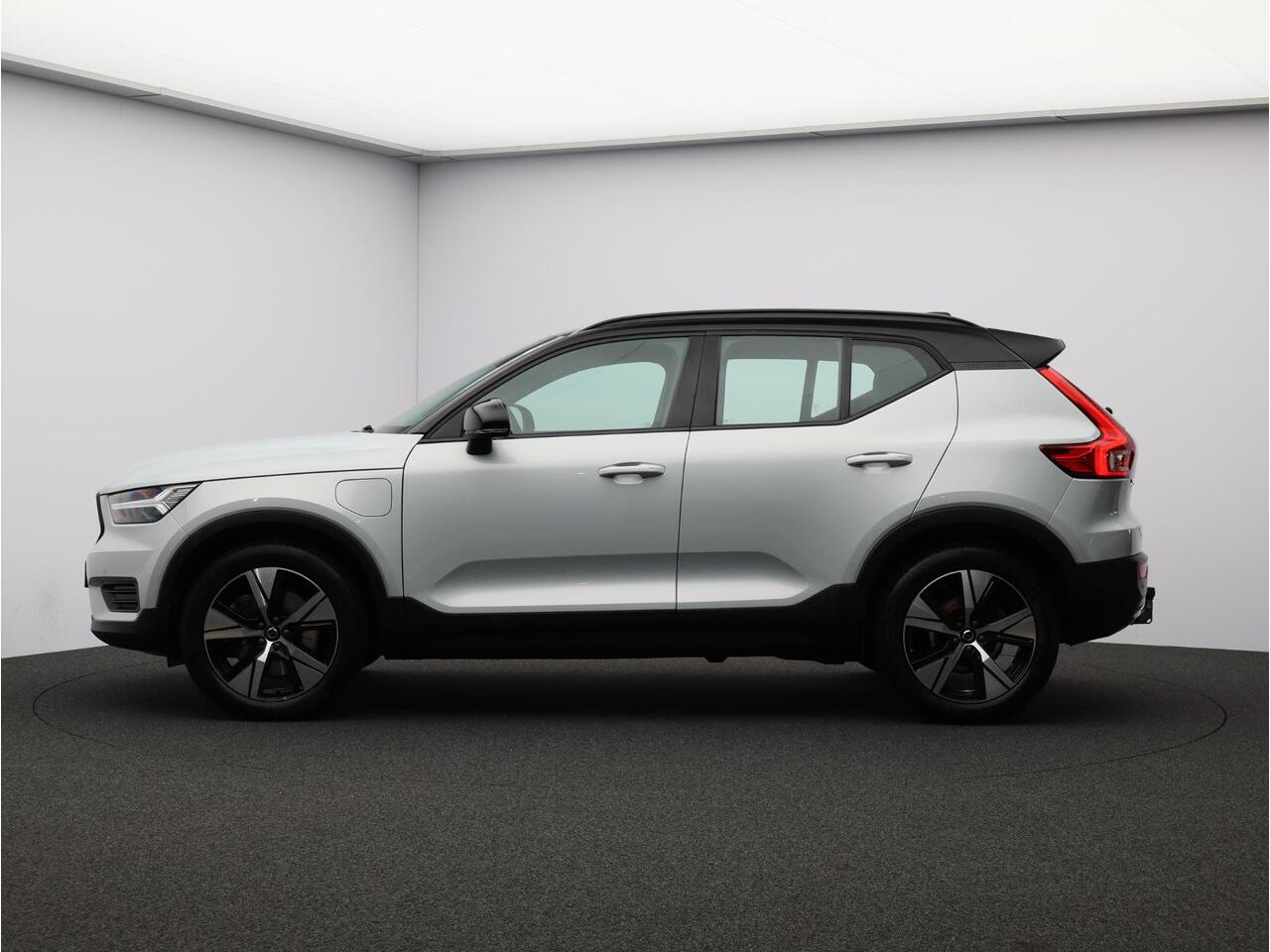 Volvo XC40 T4 Recharge R-Design / Trekhaak / Stoel+stuurwielverwarming