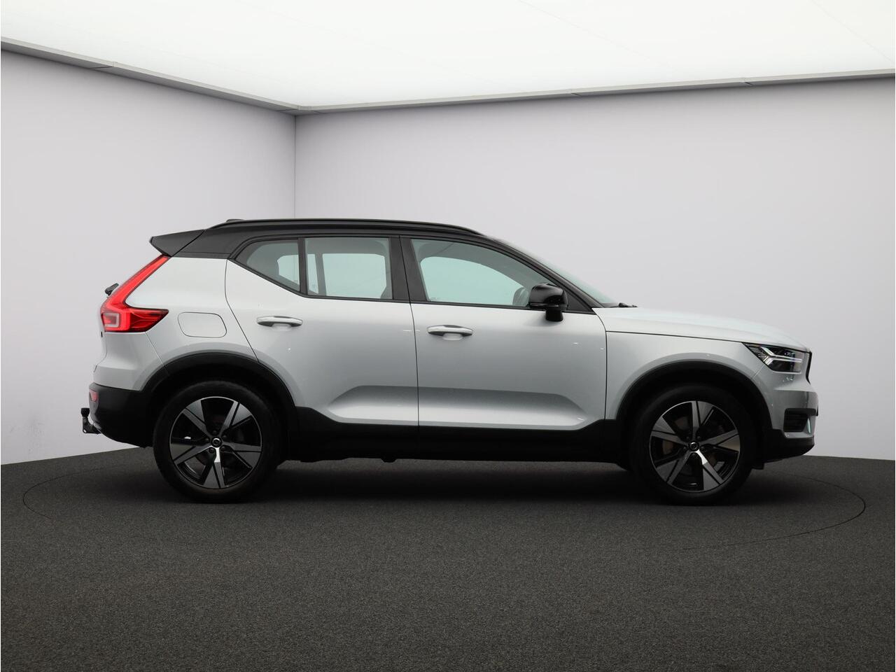 Volvo XC40 T4 Recharge R-Design / Trekhaak / Stoel+stuurwielverwarming