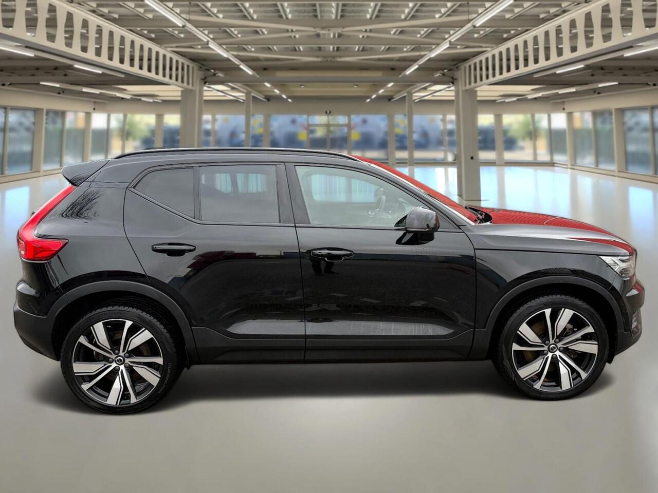 Volvo XC40 Recharge Plus 20 inch Park Assist Pack/ 91 % Soh/Met 2 jaar APK en Beurt