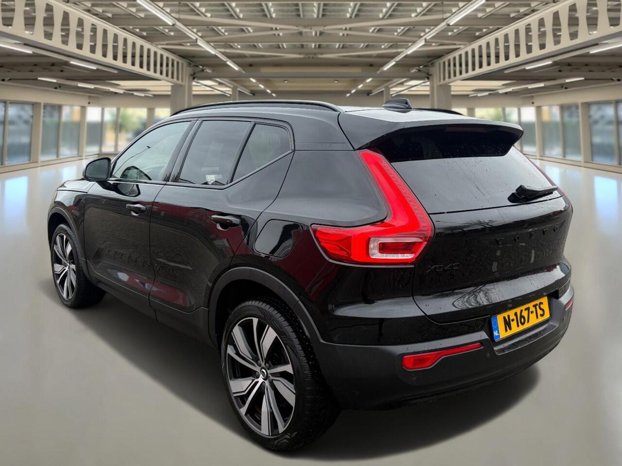 Volvo XC40 Recharge Plus 20 inch Park Assist Pack/ 91 % Soh/Met 2 jaar APK en Beurt