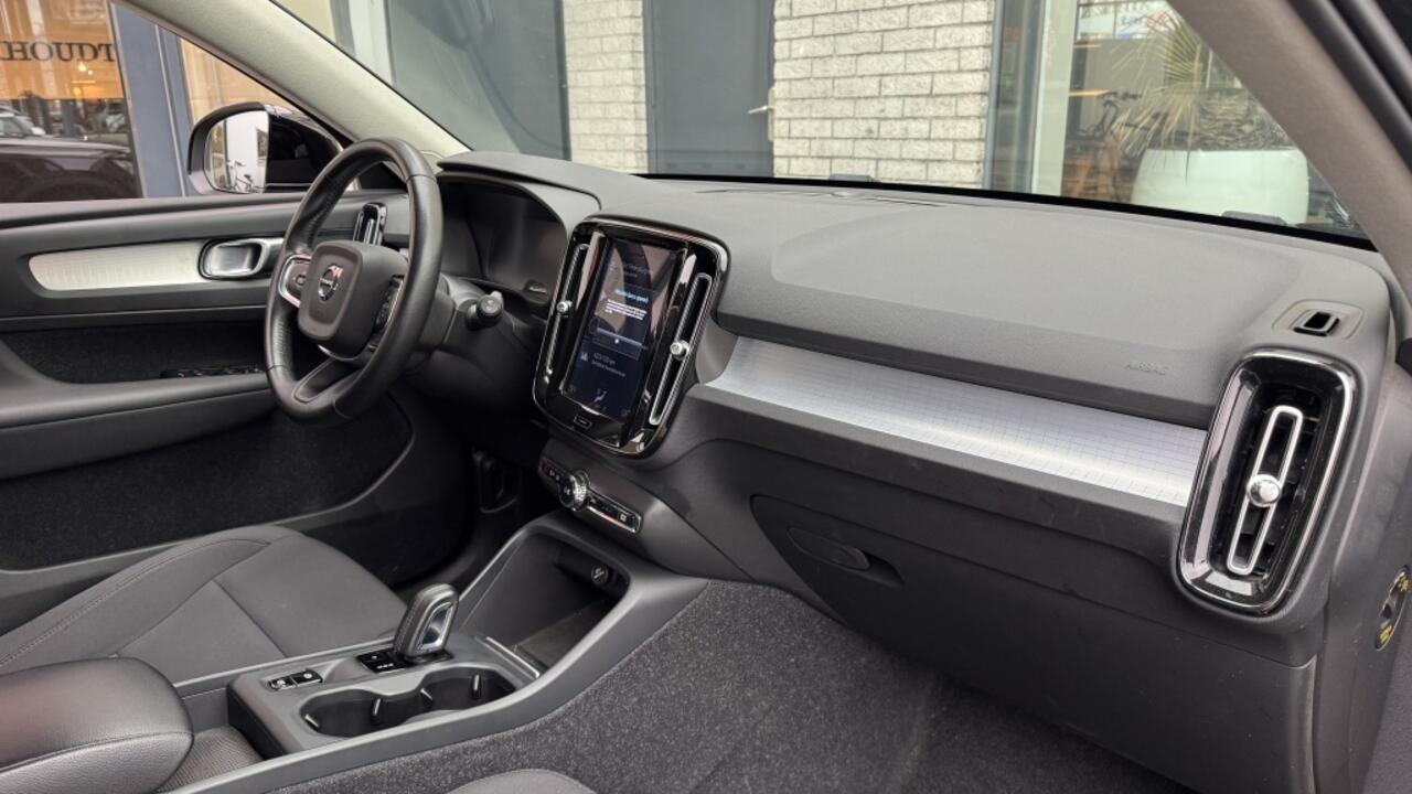 Volvo XC40 1.5 T4 Rech Inscr. Navi