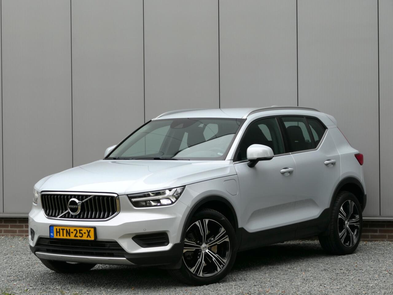 Volvo XC40 1.5 T4 Recharge Inscription 12 MND garantie Leer / Keyless Entry