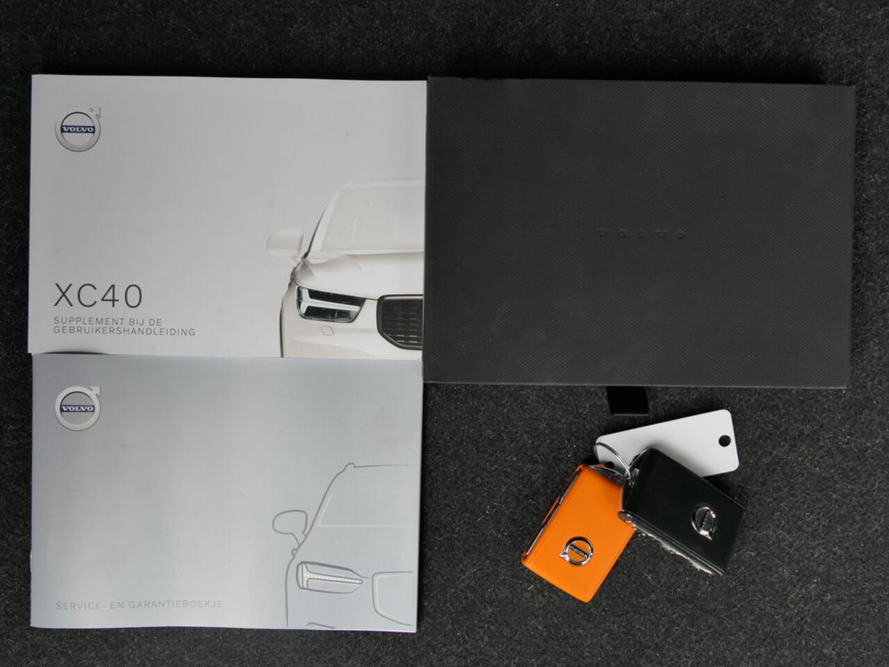 Volvo XC40 1.5 T2 AUT R-Design Camera / pilot assist / Stuurverwarming