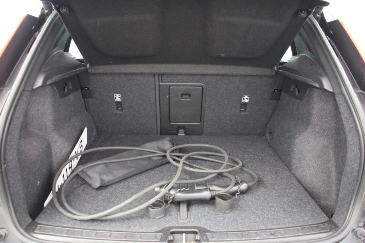 Volvo XC40 Recharge Plus - Carplay, Navi, Cruise, Camera, Stuur/Stoelverw. SOH 92,03%