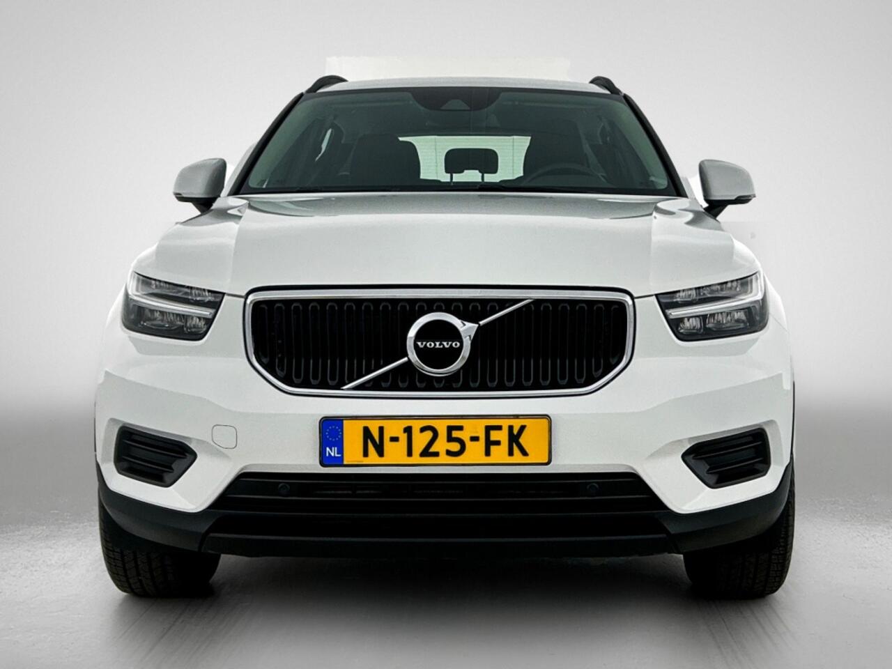 Volvo XC40 1.5 T2 Momentum Core | Rijklaar | Stoelverwarming | Navigatie |