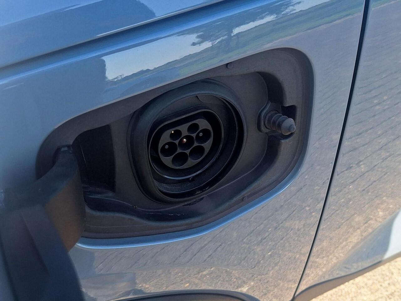 Volvo XC40 1.5 T5 Recharge Inscription | Pano | H&K | Leder | CC |Climate |