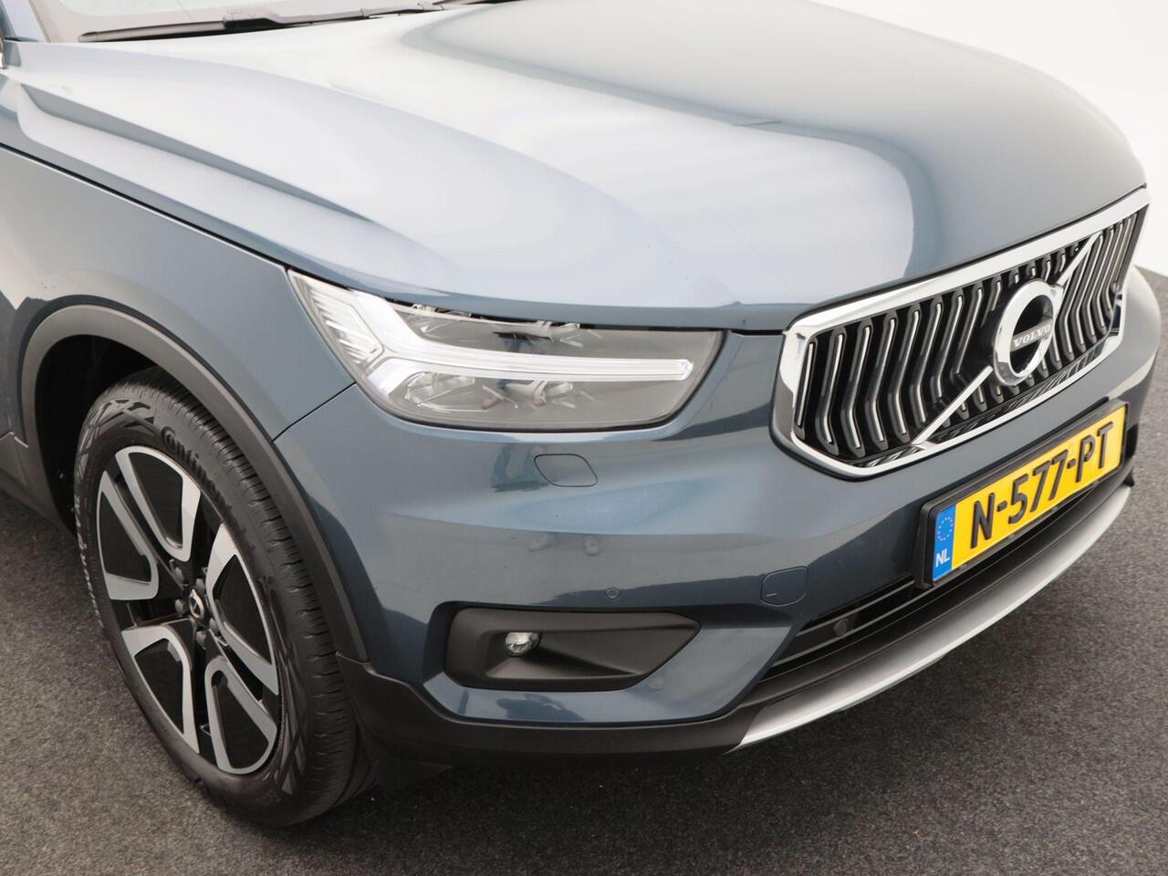 Volvo XC40 1.5 T5 Recharge Inscription 263 Pk | Harman/Kardon | Trekhaak Elektrisch | Stoel- & Stuurverwarming | Virtual Cockpit | Camera | LED | 19 Inch