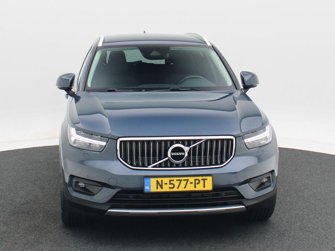 Volvo XC40 1.5 T5 Recharge Inscription 263 Pk | Harman/Kardon | Trekhaak Elektrisch | Stoel- & Stuurverwarming | Virtual Cockpit | Camera | LED | 19 Inch