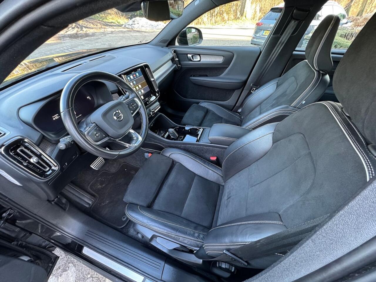 Volvo XC40 Recharge P8 AWD R-Design