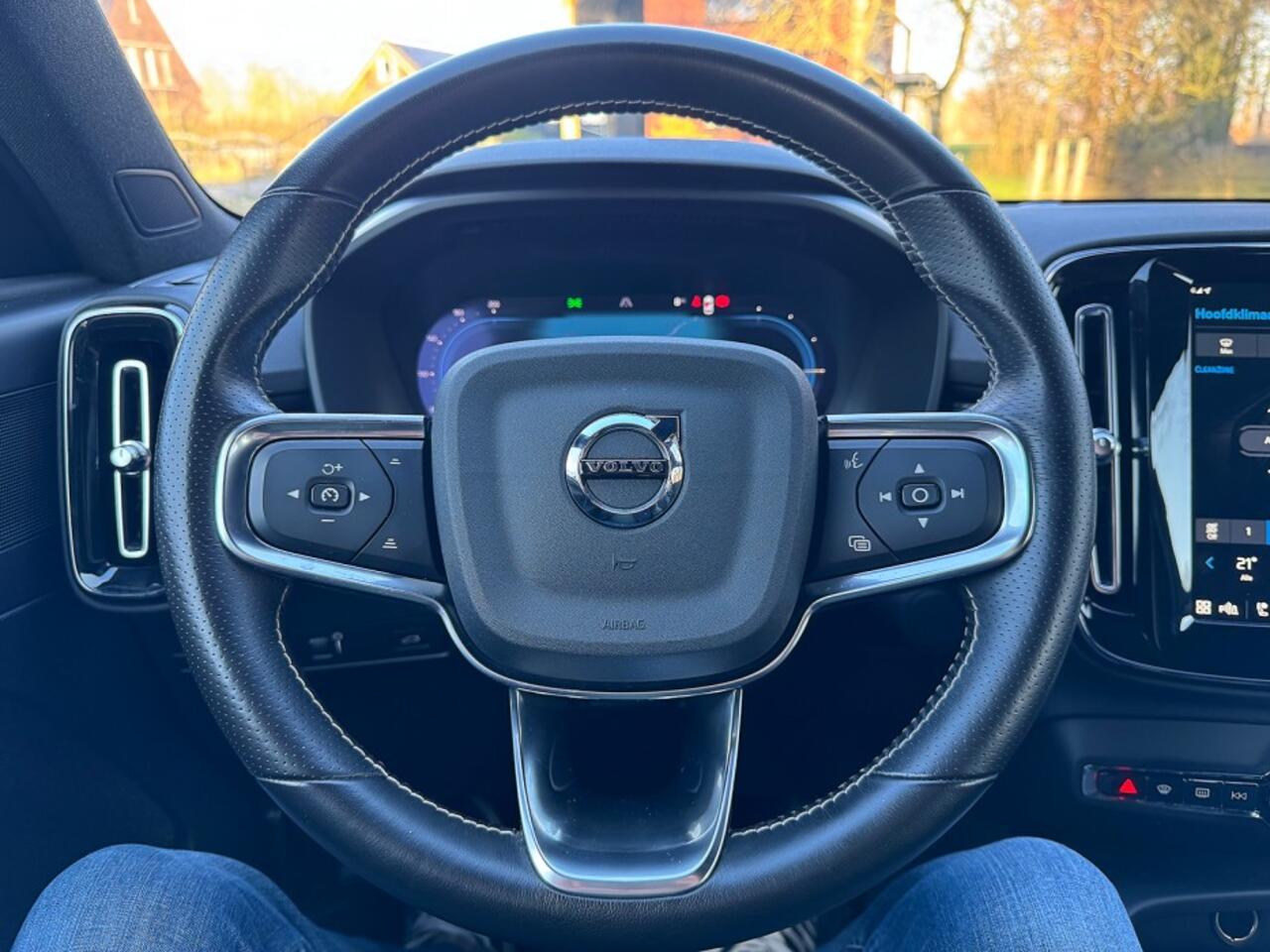 Volvo XC40 Recharge P8 AWD R-Design