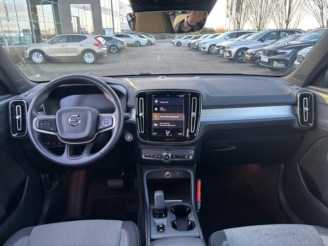 Volvo XC40 T4 Recharge Inscription Expression | Automaat