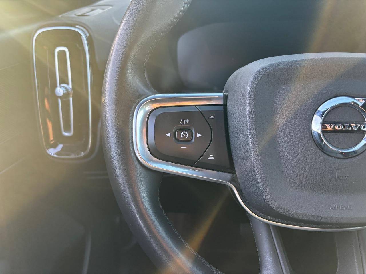 Volvo XC40 T4 Recharge Inscription Expression | Automaat