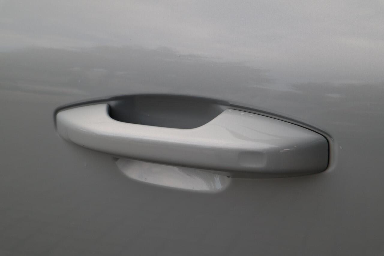 Volvo XC40 T4 Recharge R-Design Volvo XC40 1.5 T4 Recharge R-Design | Trekhaak |