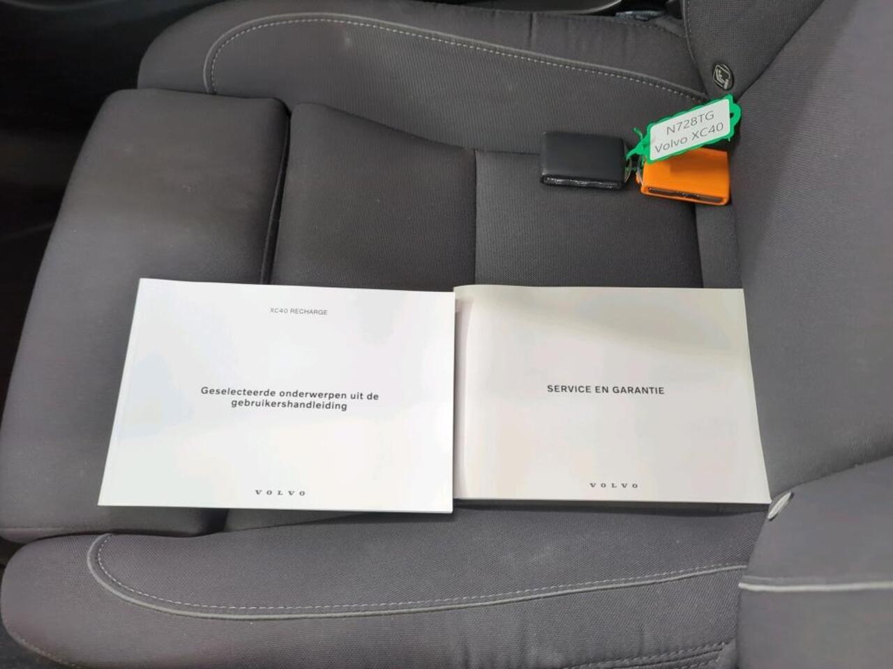 Volvo XC40 Recharge Pro | Schuifdak | Camera | LED