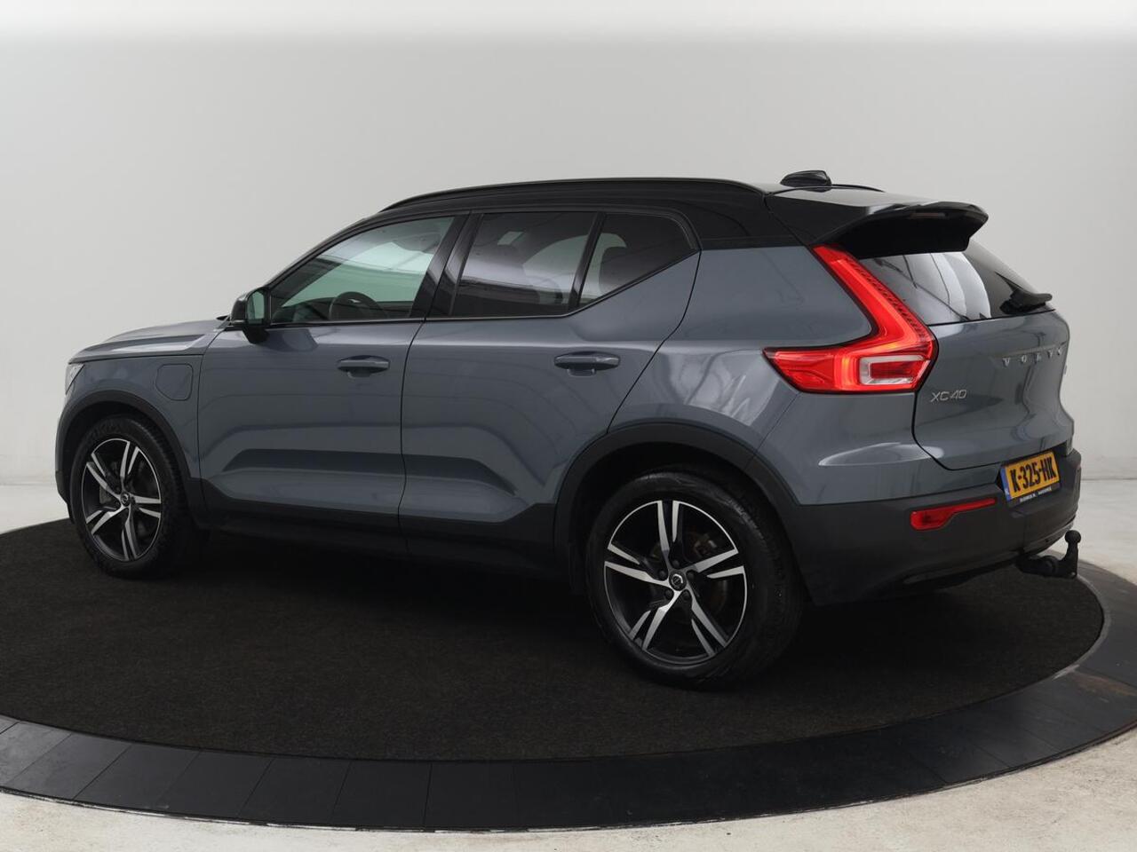 Volvo XC40 1.5 T4 Recharge R Design Expression | Trekhaak | Leder | Stoel & stuurverwarming | Camera | Carplay | Adaptive cruise | Full LED | Navigatie | PHEV | Plug In