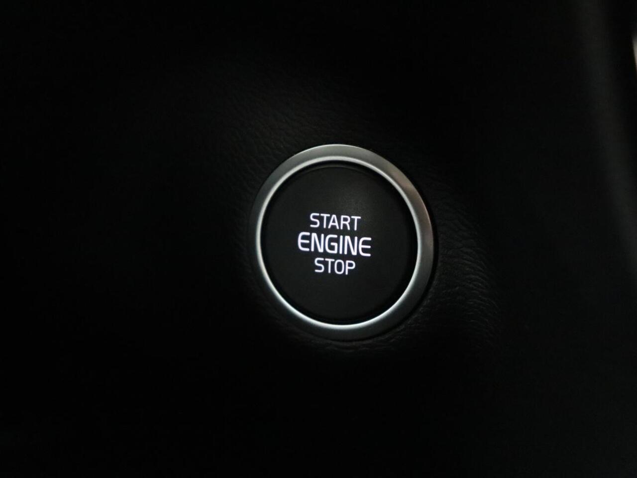 Volvo XC40 1.5 T2 Business Pro | Trekhaak | Camera | Carplay | Adaptive cruise | Keyless | Full LED | Navigatie | Parkeerhulp | Digital Cockpit | Climate control | Bluetooth