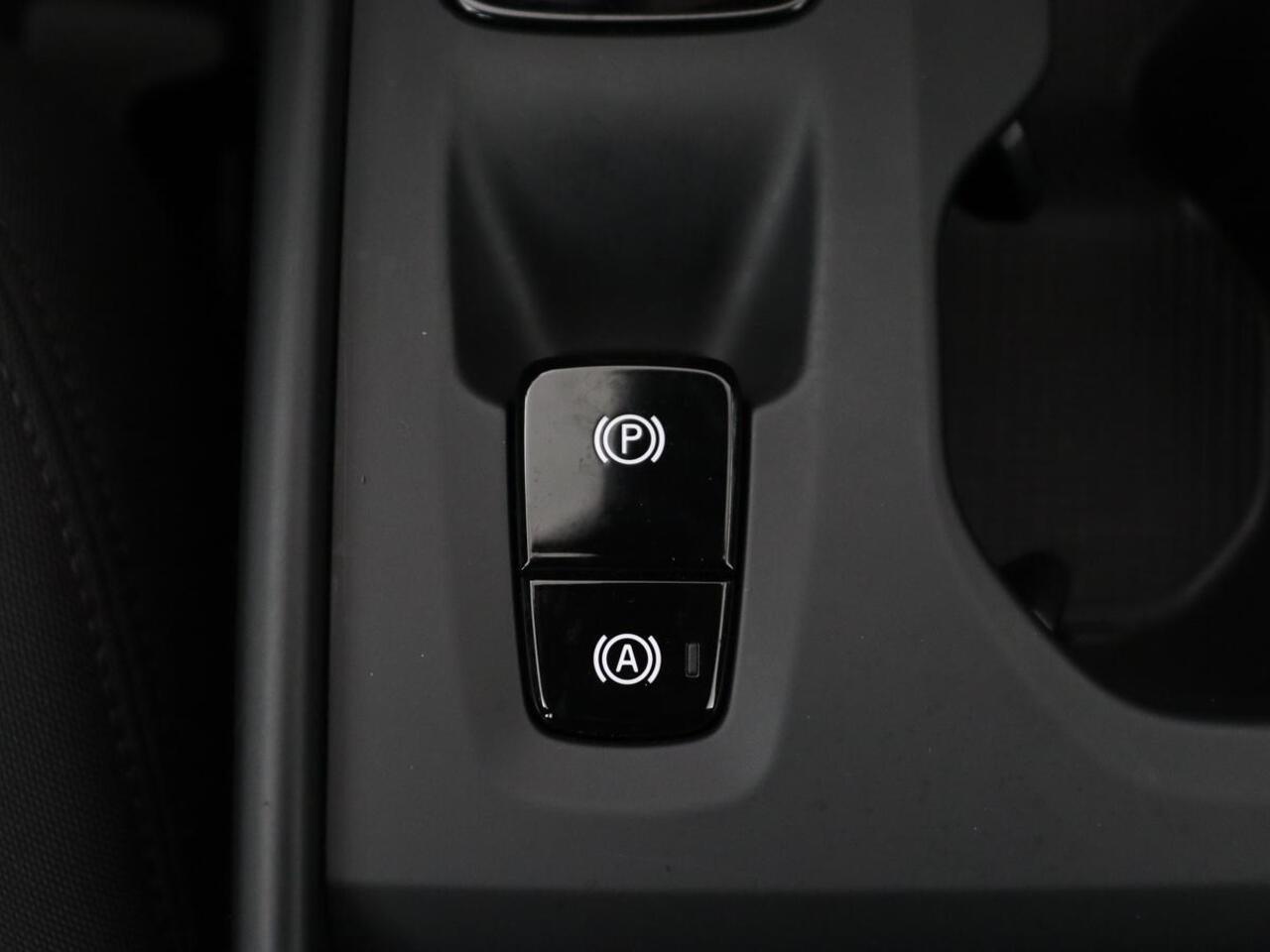 Volvo XC40 1.5 T2 Business Pro | Trekhaak | Camera | Carplay | Adaptive cruise | Keyless | Full LED | Navigatie | Parkeerhulp | Digital Cockpit | Climate control | Bluetooth