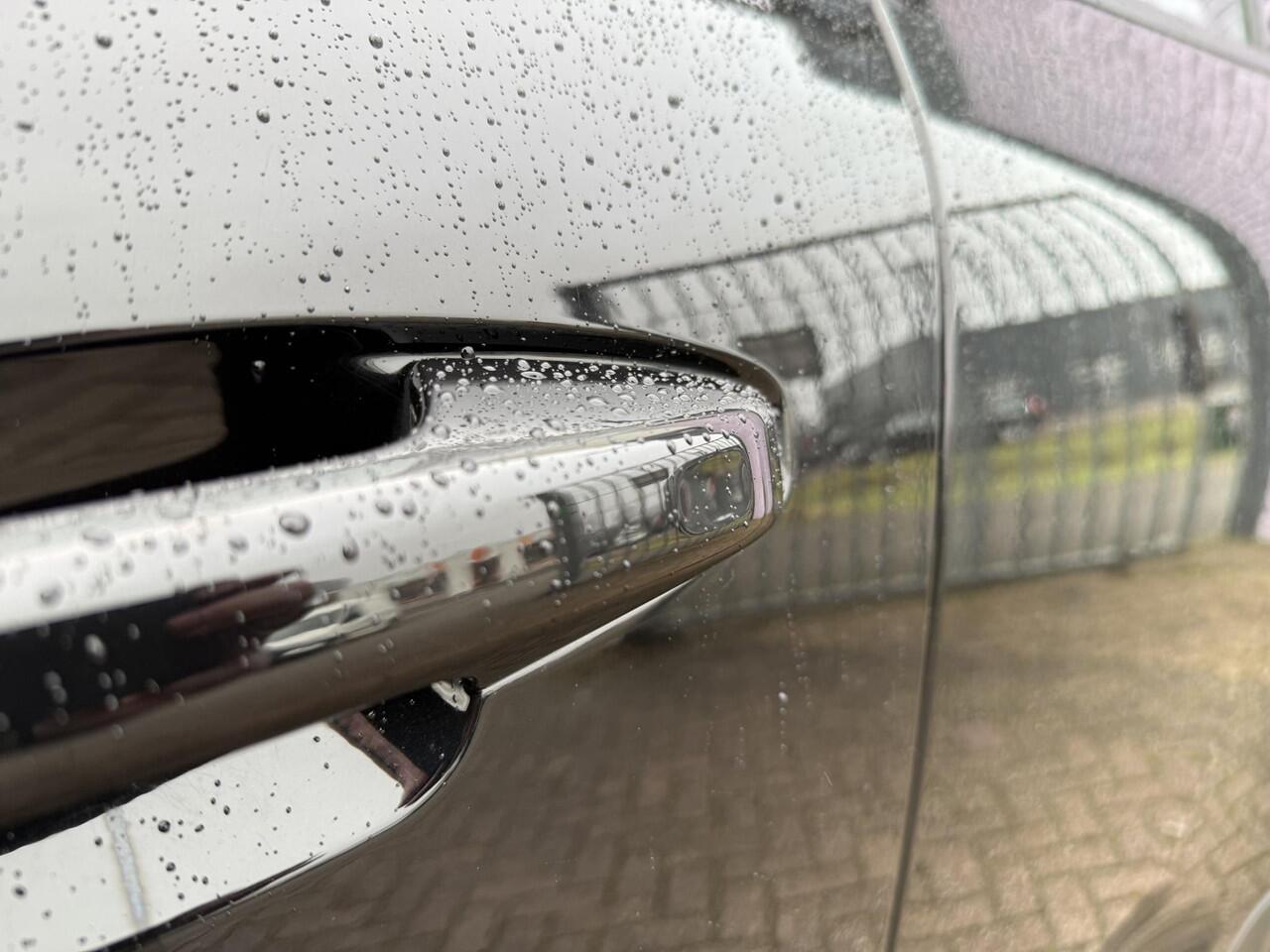 Volvo XC40 1.5 T2 Inscription | Keyless entry/start | 19"lm velgen | Stoel/stuur verwarming | Adaptieve cruise control | Pilot assist | BLIS dodehoekdetectie | Elektrisch bedienbare achterklep | Volvo on Call |