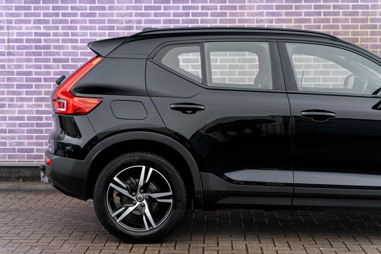 Volvo XC40 1.5 T2 R-Design | Navigatie | Adaptieve Cruise Control | Trekhaak | Dodehoedetectie | LED | Climate Control | Keyless | Park Assist | Zitverlenging