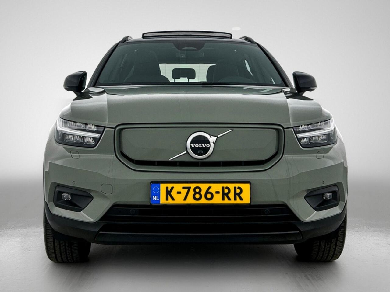 Volvo XC40 P8 R-Design Recharge AWD