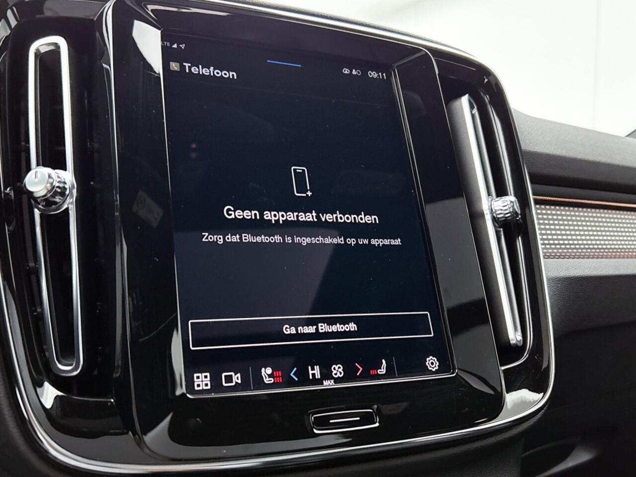 Volvo XC40 P8 R-Design Recharge AWD