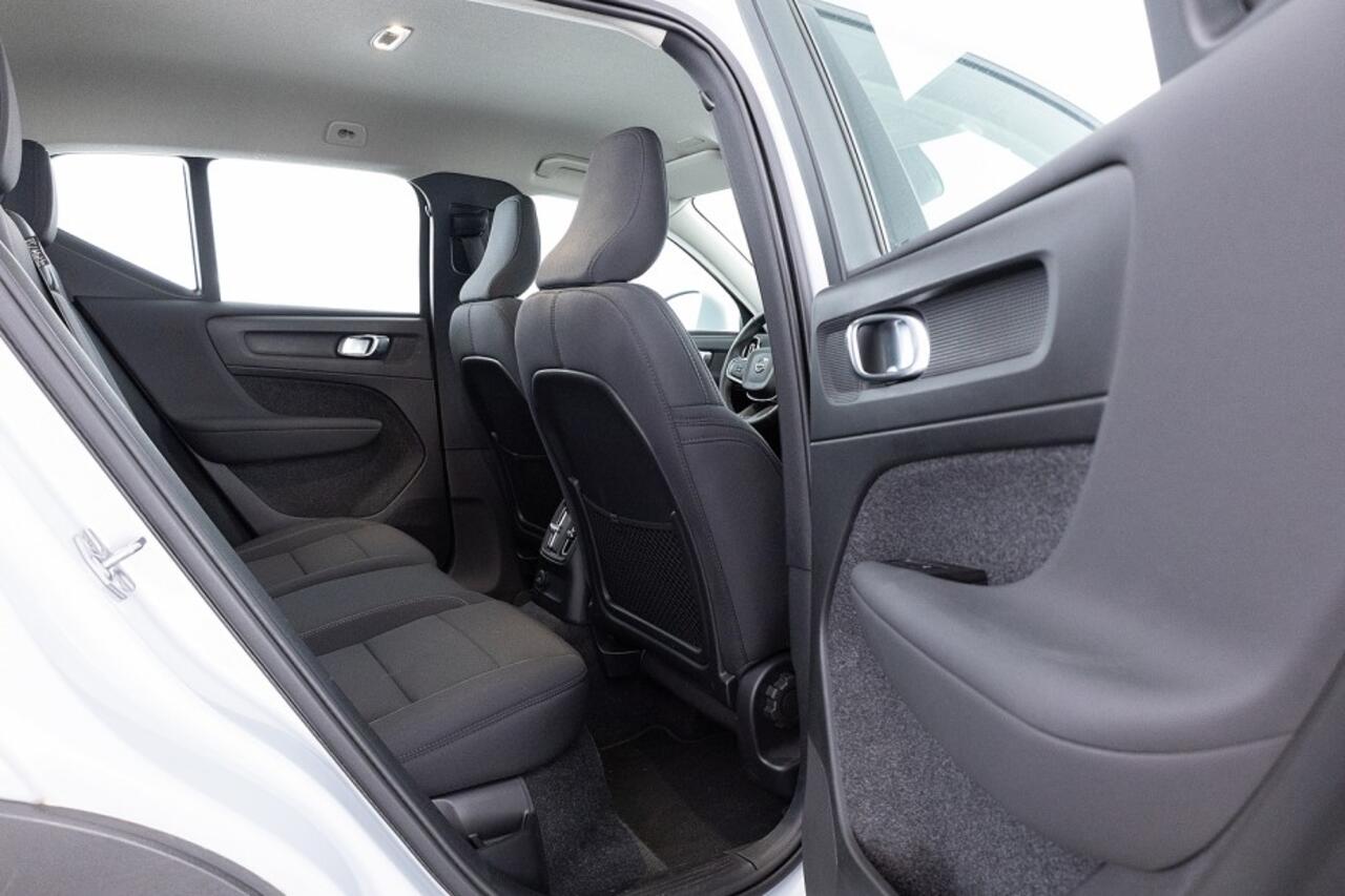 Volvo XC40 1.5 T4 Recharge Inscription | Full LED | NAVI | ECC | PDC