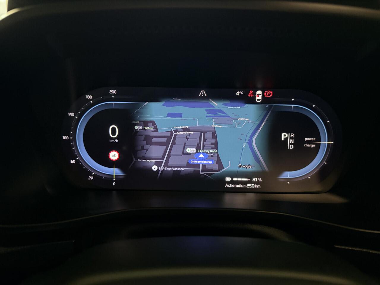 Volvo XC40 Recharge Plus | Stoel, stuurverw. | SOH 94% |