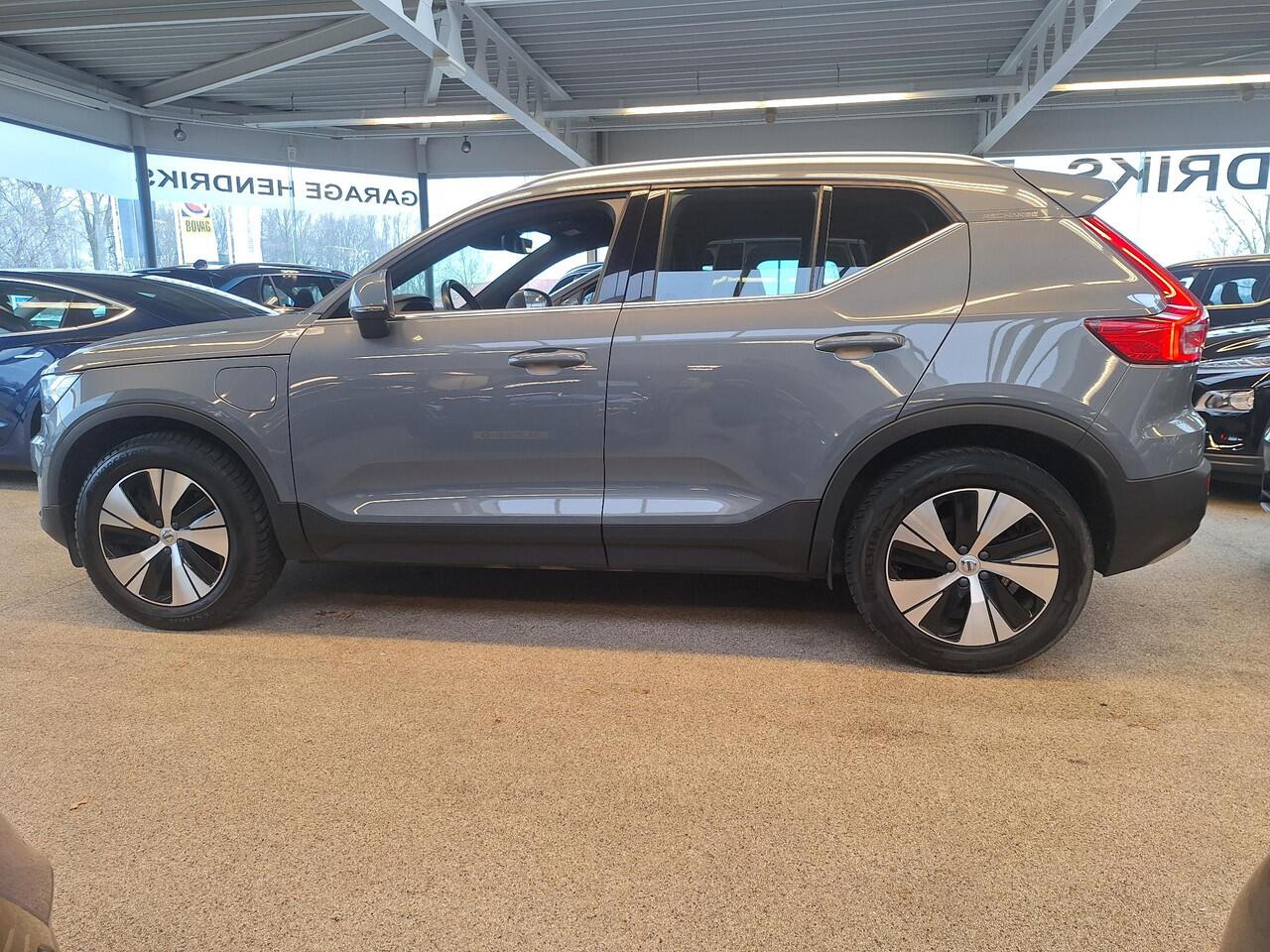 Volvo XC40 1.5 T4 Recharge R-Design Expression | Adaptive CC | Climate | Blindspot | Navi | Camera |