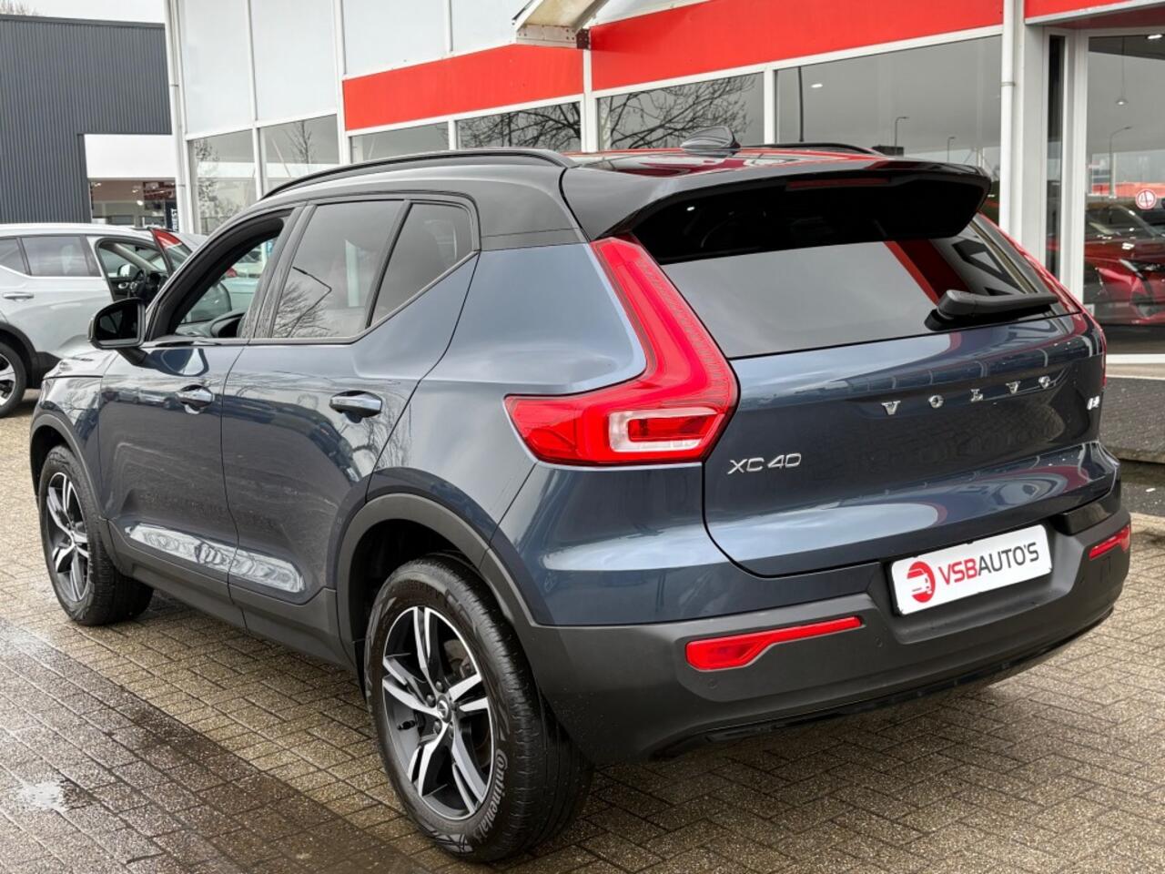 Volvo XC40 2.0 B4 MHEV R-DESIGN 197PK AUT. NAVI CAMERA CARPLAY WINTER-PAKKET EL.STOELEN