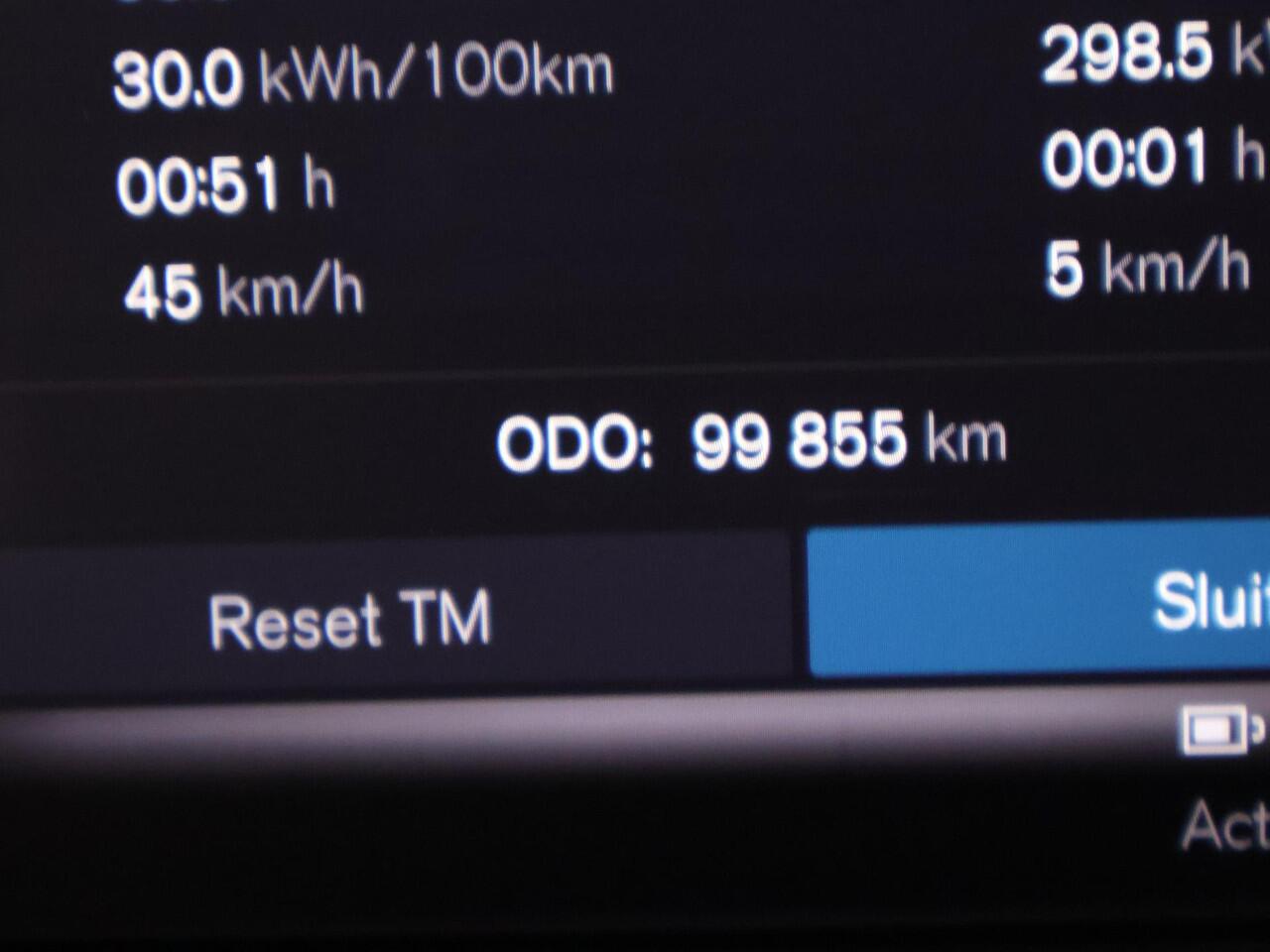 Volvo XC40 Recharge Core SOH 92% | Apple Carplay & AndroidAUTO | Dwarsstangen | Elektrische kofferklep | Camera |