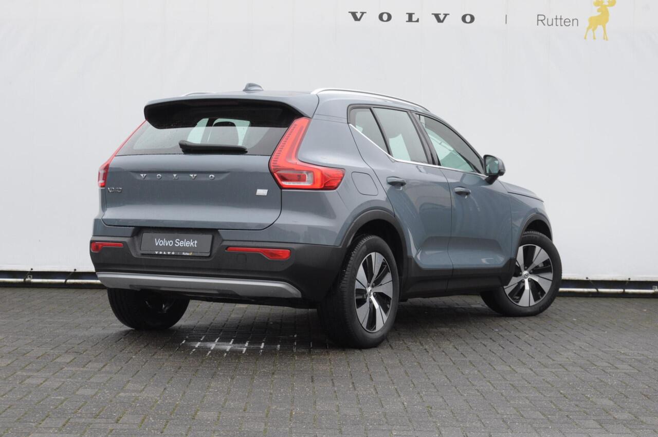 Volvo XC40 T4 211PK Automaat Inscription Expression Adaptieve cruise control / Elektrische achterklep / keyless entry / parkeersensoren met camera / Apple carplay / Bluetooth / Elektrische stoelen met geheugen