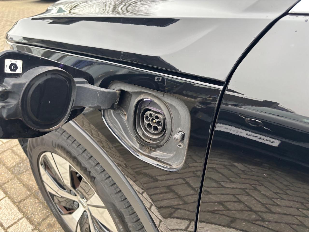 Volvo XC40 T4 Recharge Inscription Expression | Parkeercamera | Apple Carplay | Keyless Entry |