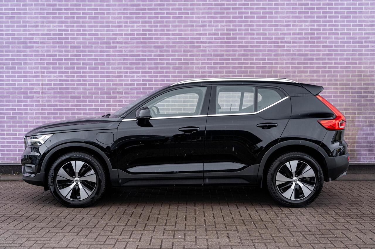 Volvo XC40 T5 Recharge Business Pro | Navigatie | Adaptieve Cruise Control | LED Koplampen | DAB | Trekhaak | Dodehoekdetectie | Park Assist | Camera | Volvo On Call | 18" LM
