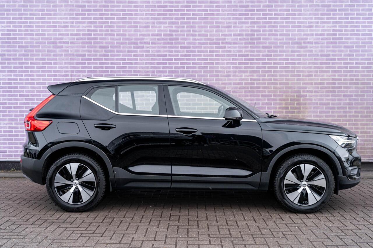 Volvo XC40 T5 Recharge Business Pro | Navigatie | Adaptieve Cruise Control | LED Koplampen | DAB | Trekhaak | Dodehoekdetectie | Park Assist | Camera | Volvo On Call | 18" LM