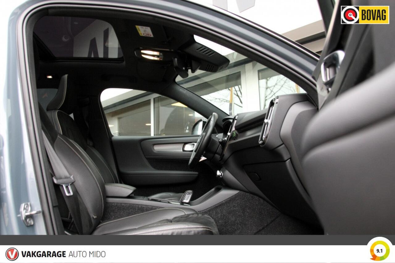 Volvo XC40 Recharge P8 AWD R-Design | 1e eigenaar | PANO | Warmtepomp