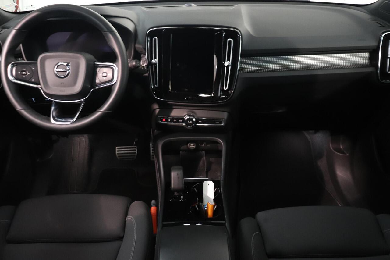 Volvo XC40 Recharge Plus | Warmtepomp | SoH 95% | Adaptieve cruise | Camera | Trekhaak |