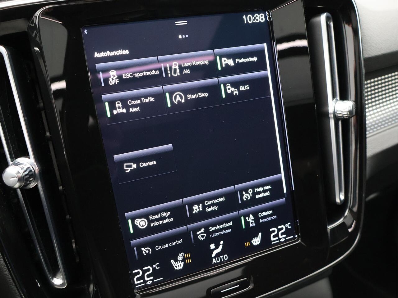 Volvo XC40 1.5 T3 R-Design / Panoramadak / 360 Camera / Harman Kardon / Nubuck Bekleding / Adaptive Cruise / BLIS / Getint Glas /