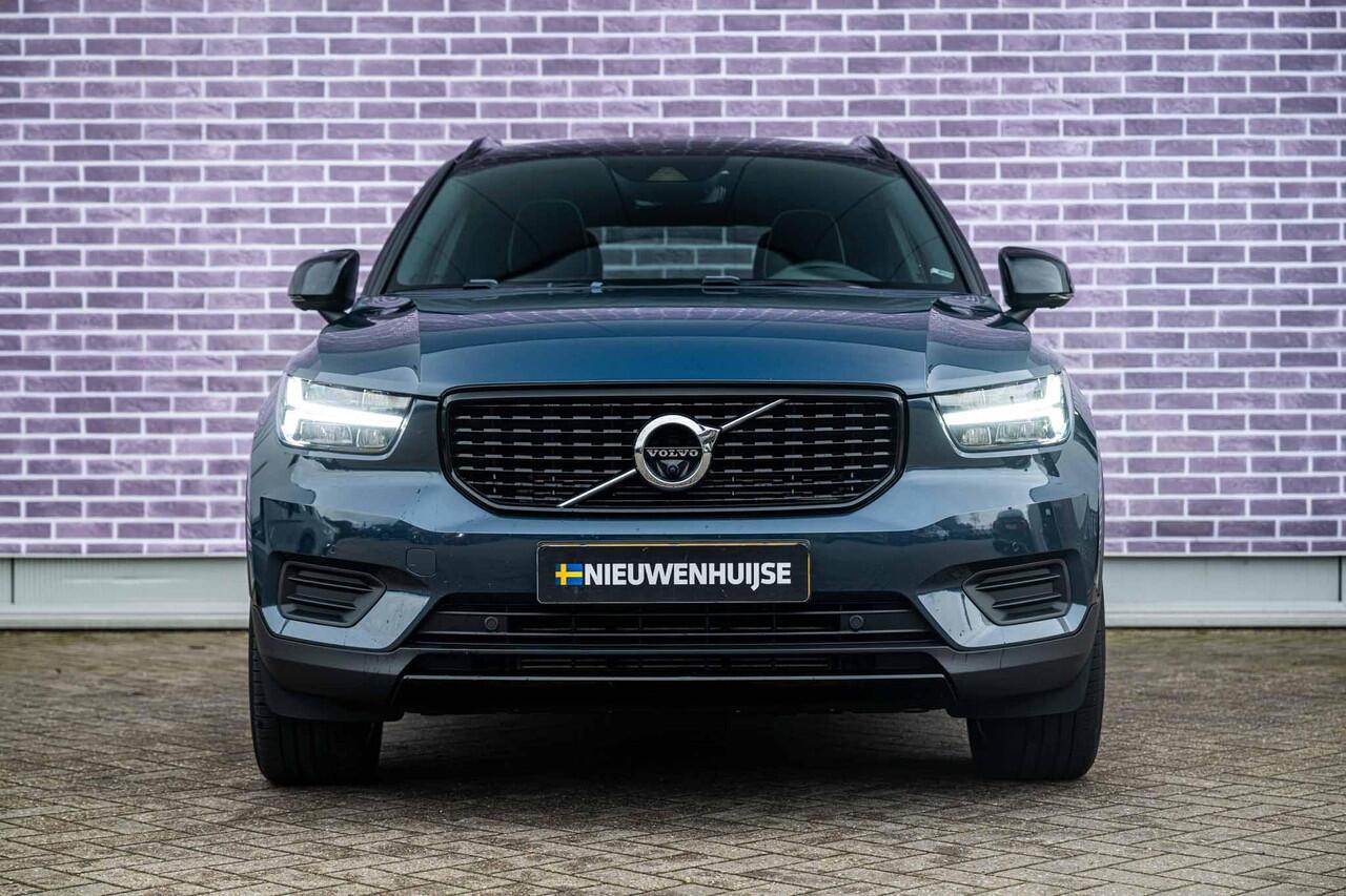 Volvo XC40 1.5 T4 Recharge R-Design | Trekhaak | Panoramadak | Adaptieve Cruise Control | Power Seats | 360 Camera | Harman Kardon |
