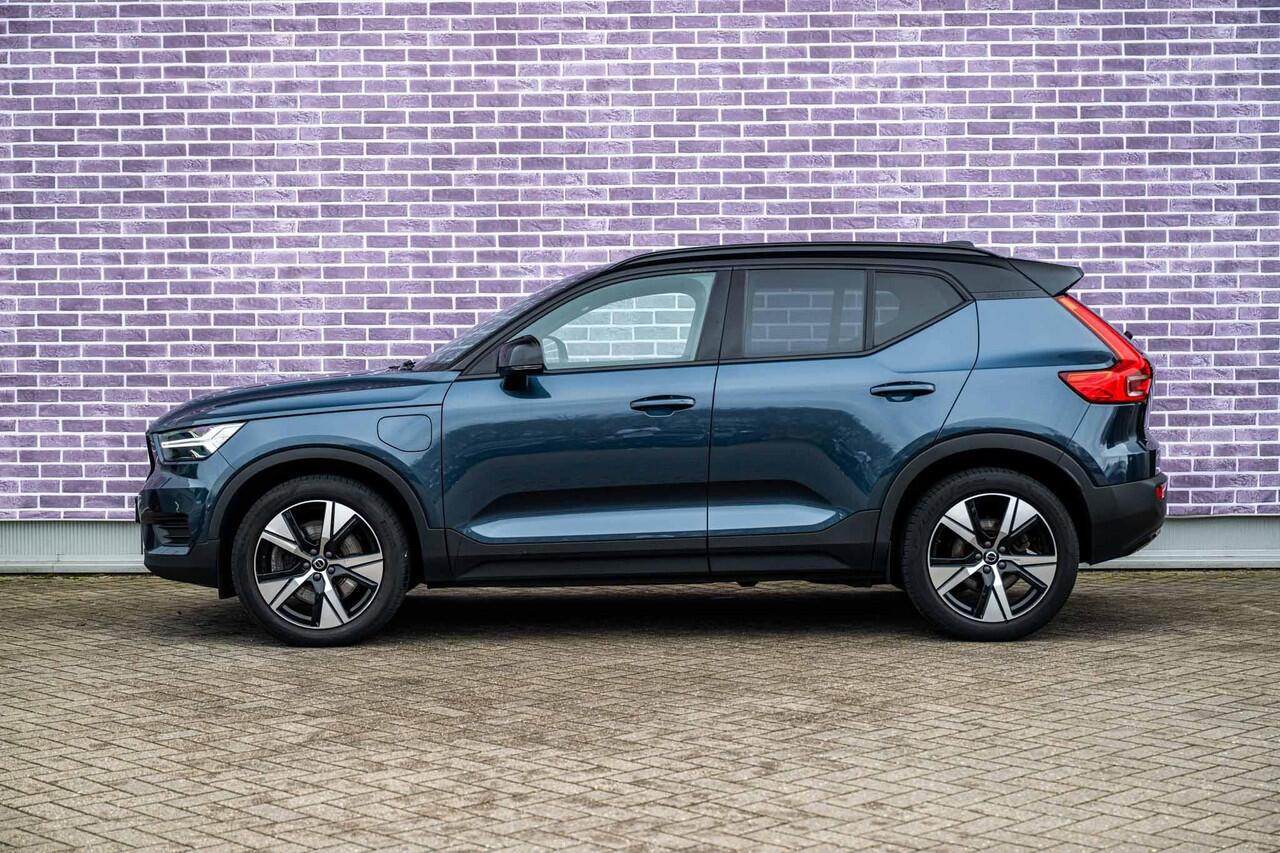 Volvo XC40 1.5 T4 Recharge R-Design | Trekhaak | Panoramadak | Adaptieve Cruise Control | Power Seats | 360 Camera | Harman Kardon |