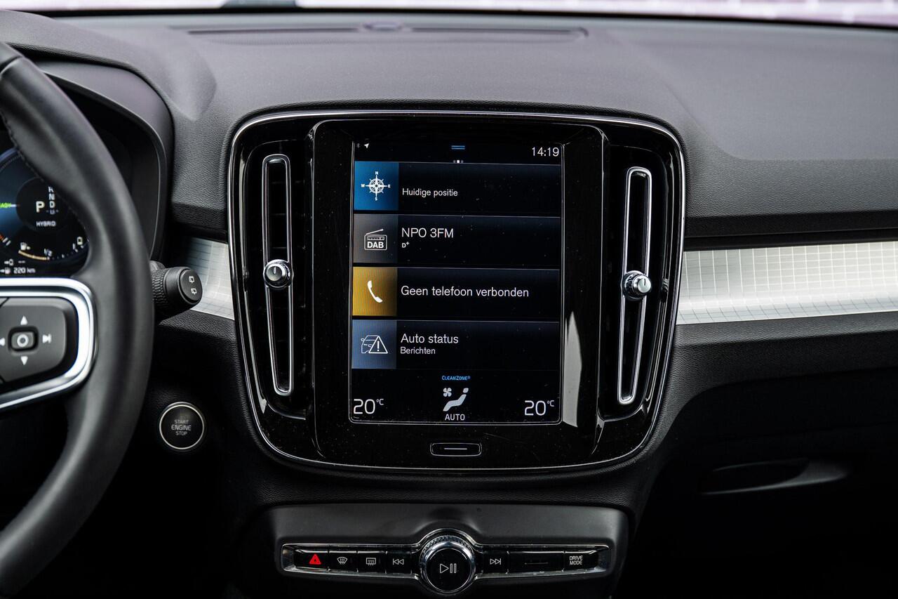 Volvo XC40 1.5 T5 Recharge Inscription Expression | Navigatie | Apple Carplay | Android Auto | Elektrische Achterklep | Lichtmetalen Velgen 18 inch | Parkeersensoren |