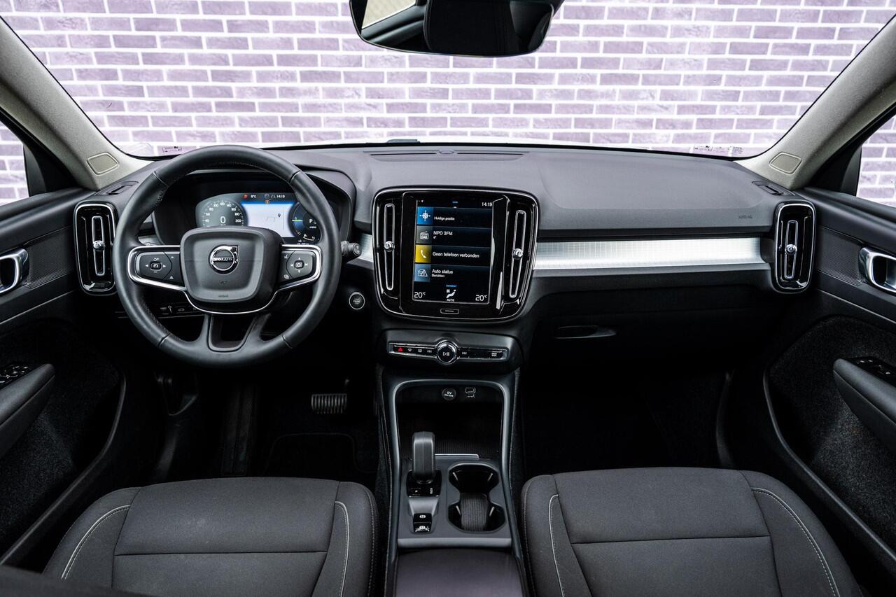 Volvo XC40 1.5 T5 Recharge Inscription Expression | Navigatie | Apple Carplay | Android Auto | Elektrische Achterklep | Lichtmetalen Velgen 18 inch | Parkeersensoren |