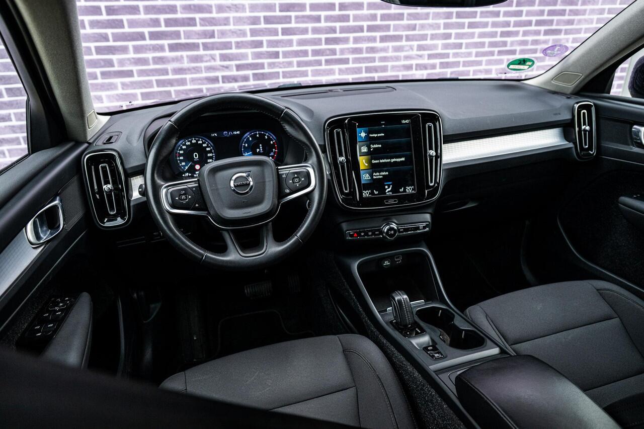 Volvo XC40 1.5 T2 Business Pro | Adaptieve Cruise Control | Navigatie | Apple Carplay | Android Auto | Stoelverwarming | LED Koplampen Adaptief | Verwarmde Voorruit | Elektrische Achterklep | BLIS