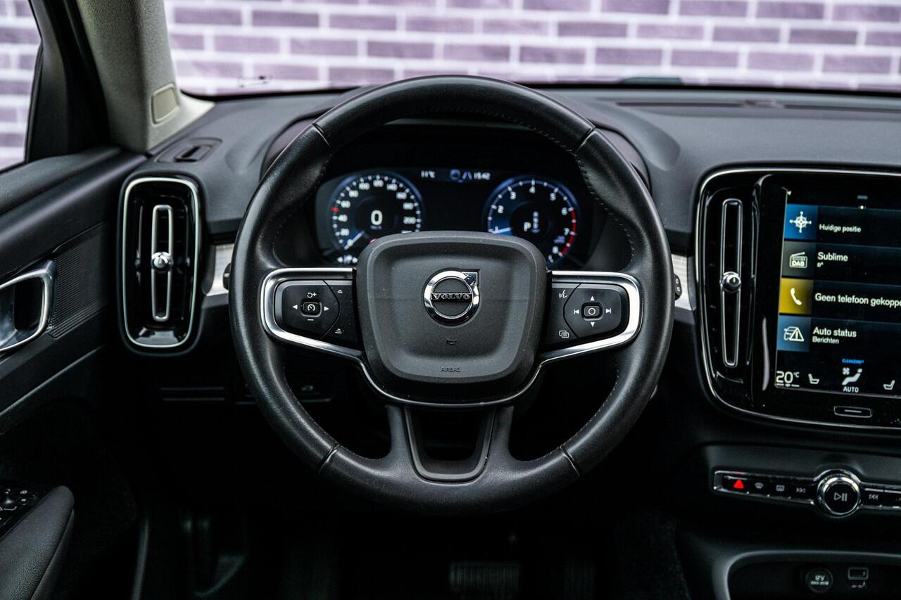Volvo XC40 1.5 T2 Business Pro | Adaptieve Cruise Control | Navigatie | Apple Carplay | Android Auto | Stoelverwarming | LED Koplampen Adaptief | Verwarmde Voorruit | Elektrische Achterklep | BLIS