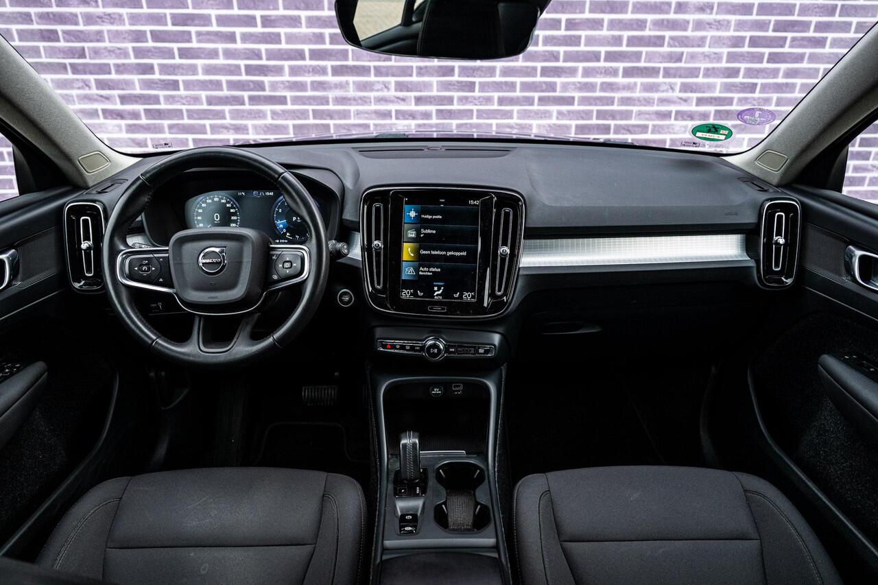 Volvo XC40 1.5 T2 Business Pro | Adaptieve Cruise Control | Navigatie | Apple Carplay | Android Auto | Stoelverwarming | LED Koplampen Adaptief | Verwarmde Voorruit | Elektrische Achterklep | BLIS
