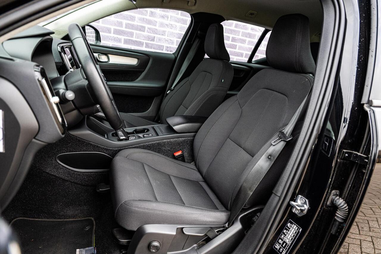 Volvo XC40 1.5 T2 Business Pro | Adaptieve Cruise Control | Navigatie | Apple Carplay | Android Auto | Stoelverwarming | LED Koplampen Adaptief | Verwarmde Voorruit | Elektrische Achterklep | BLIS