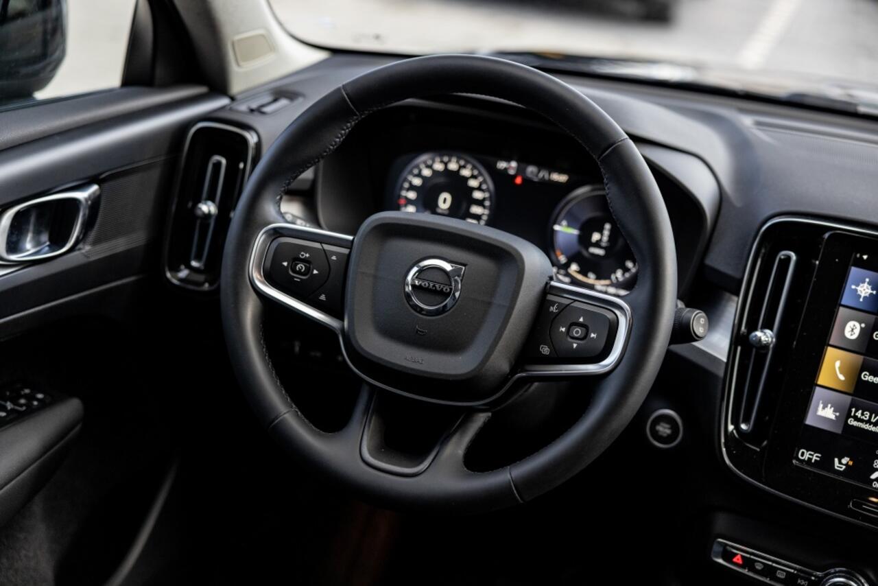 Volvo XC40 Inscription Expression Recharge Plug-In Hybrid 2WD