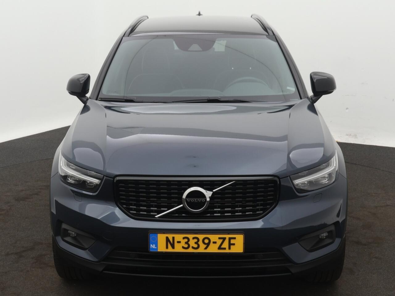 Volvo XC40 T5 Recharge R-Design | 20" Velgen | Harman/ Kardon | Lighting Pa