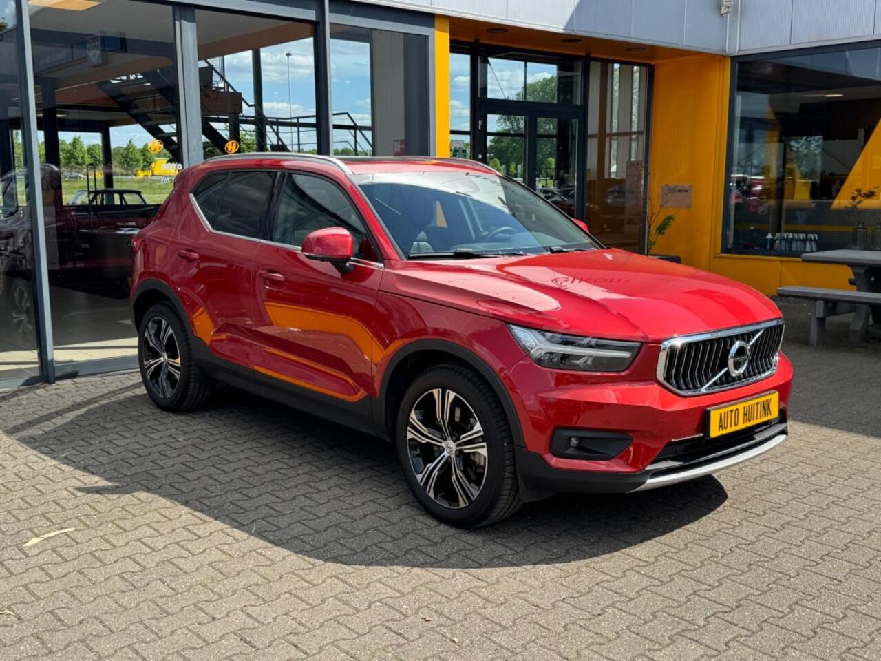 Volvo XC40 1.5 T4 Inscription - leer - panoramadak - camera